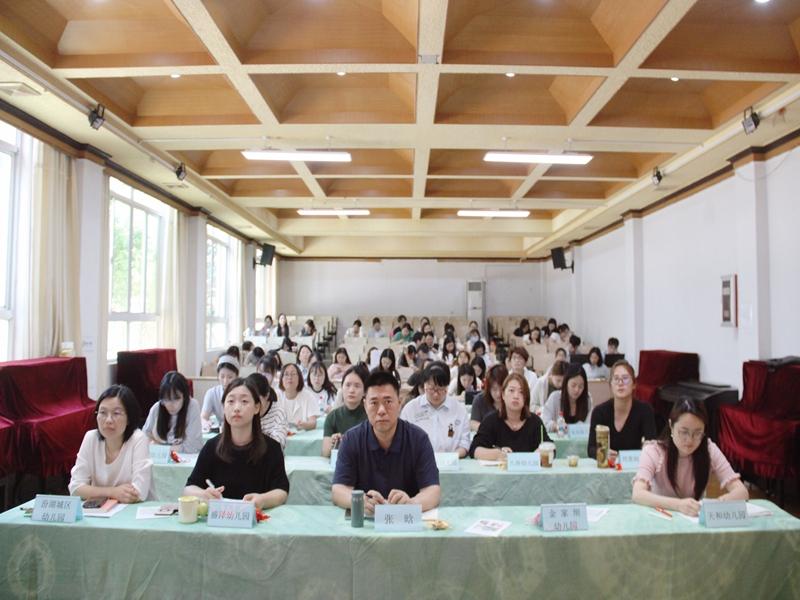 聚焦美工观察，共研支持策略——盛泽幼儿园承办吴江区域推进课程游戏化专家指导活动